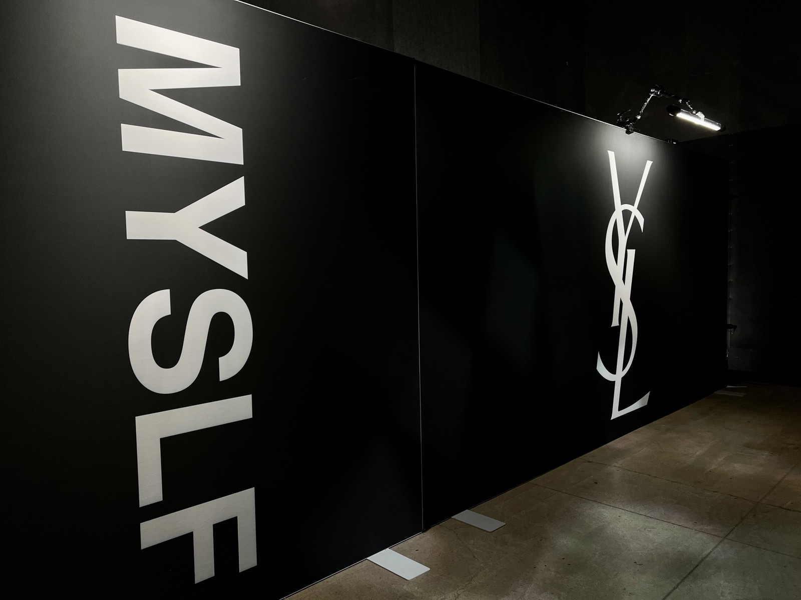 YSL_MYSLF_event_black_wall